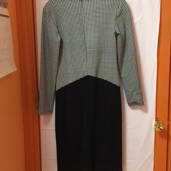 Venus Gingham Dress - Picture 3 of 3